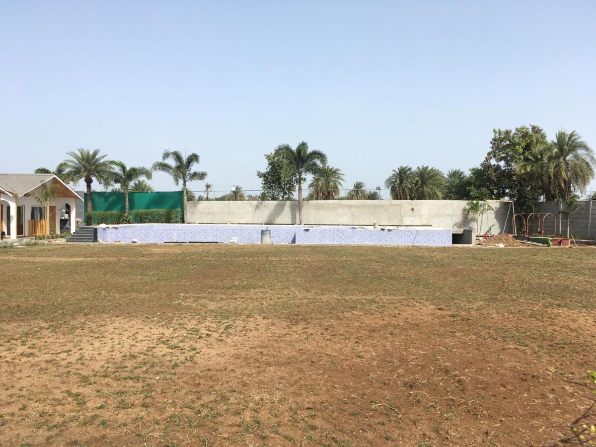 Vits Daman Devka Beach Exterior foto