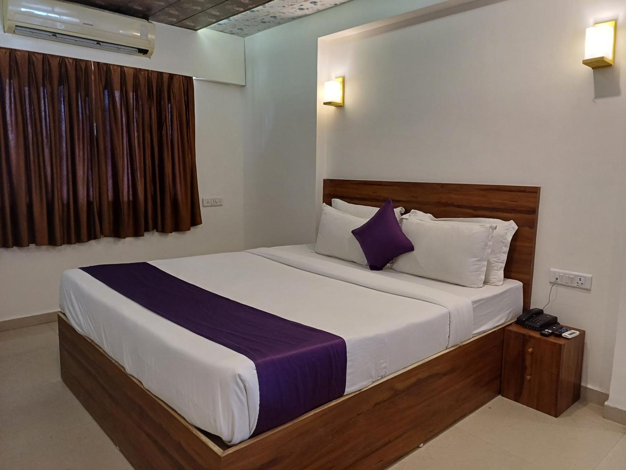 Vits Daman Devka Beach Exterior foto