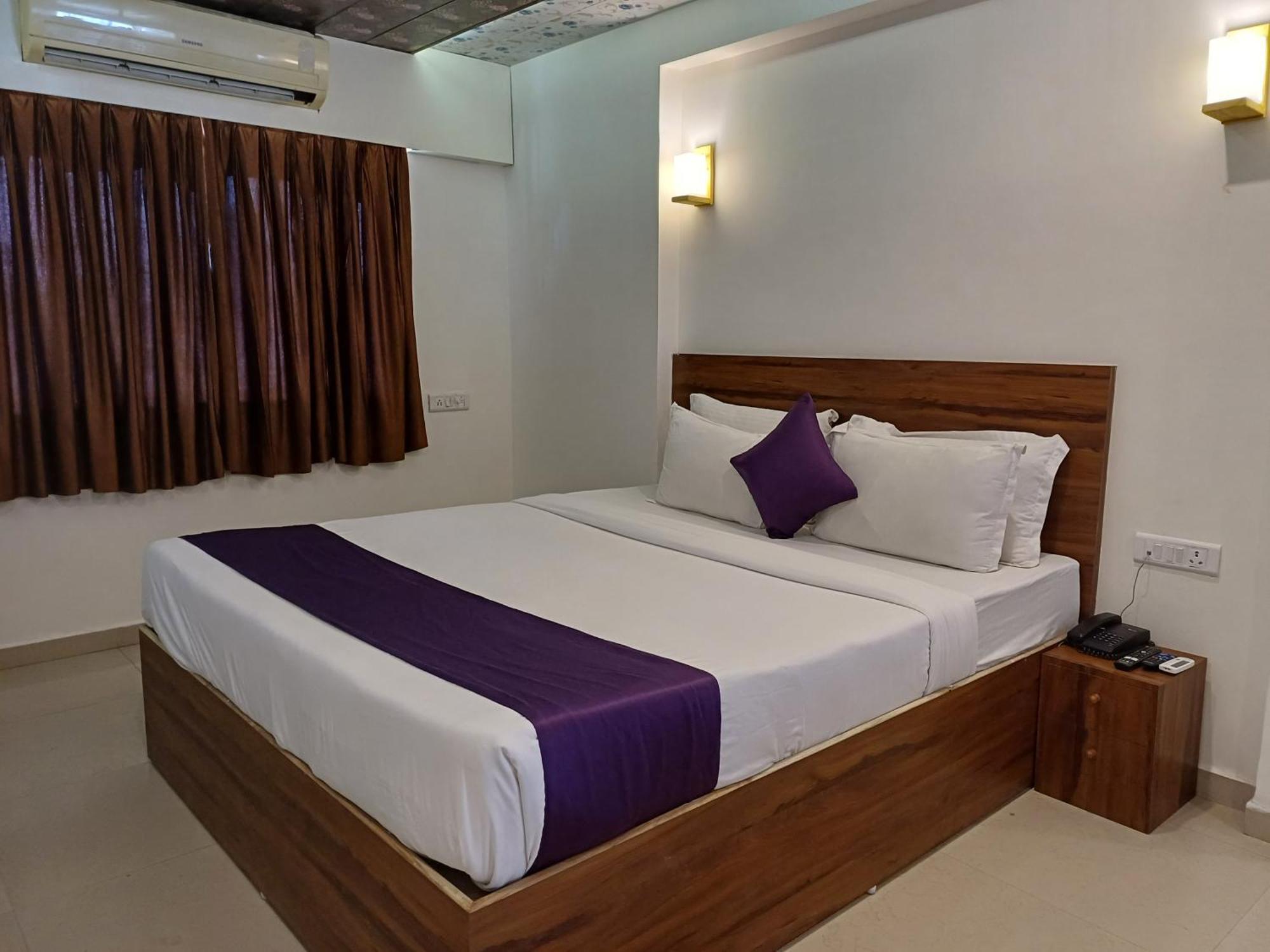 Vits Daman Devka Beach Exterior foto