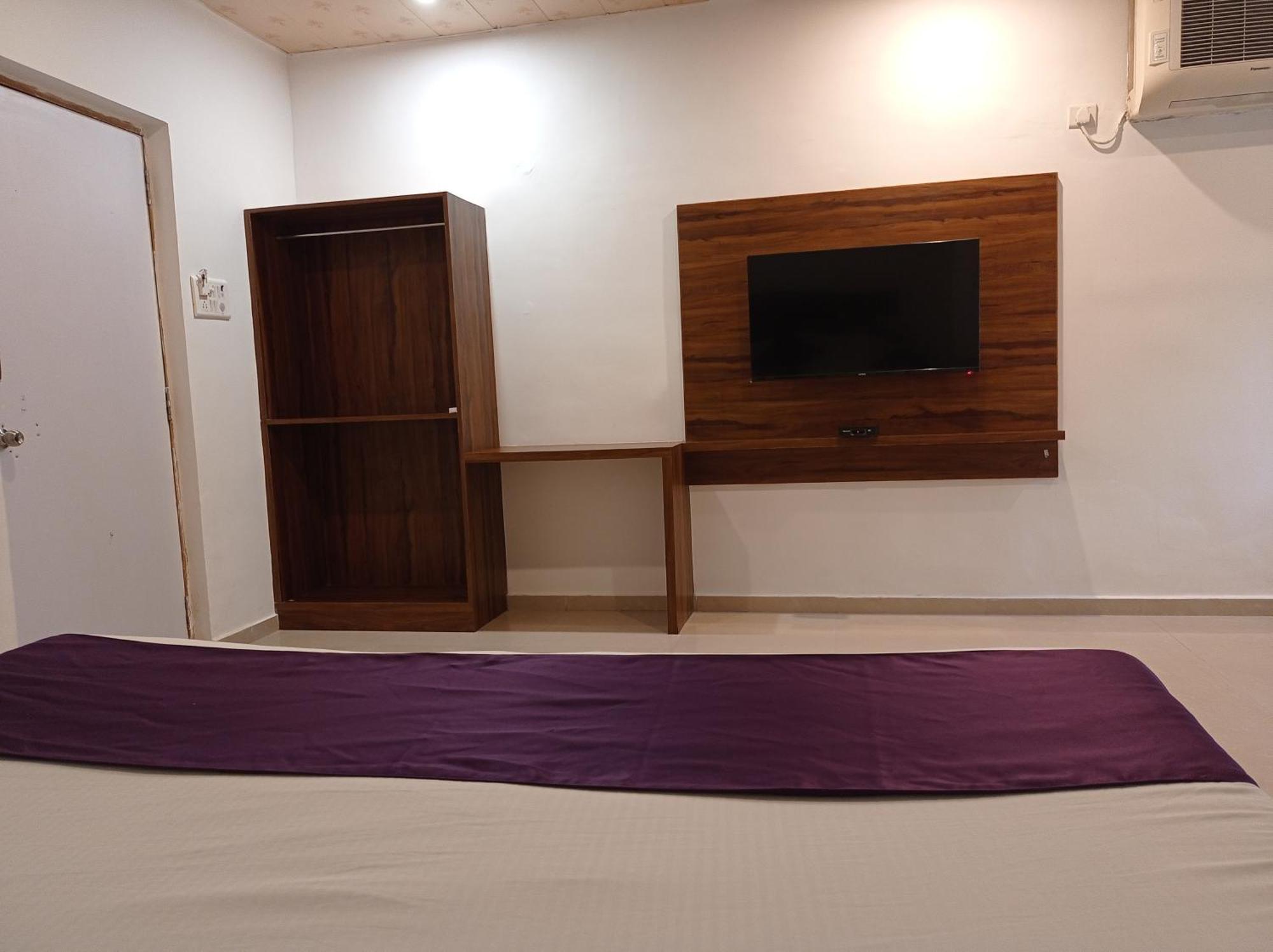 Vits Daman Devka Beach Exterior foto
